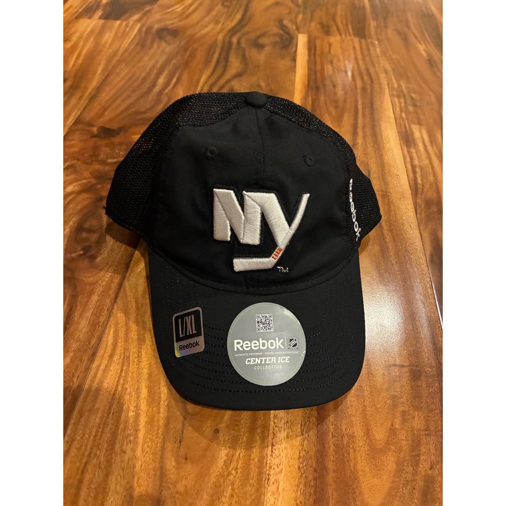 Reebok New York Islanders NHL Center Ice Trucker Hat Black L/XL Stretch Fit Cap